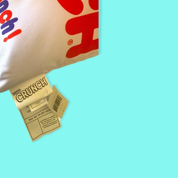 BRAND NEW unused decorative plush nestle pillow! - Picture 2 of 3